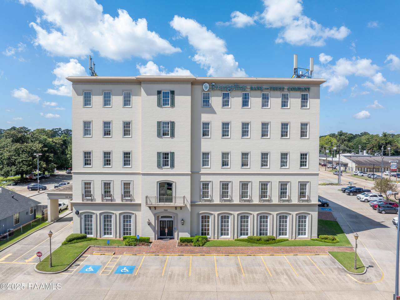 700 St. John Street - Photo 1