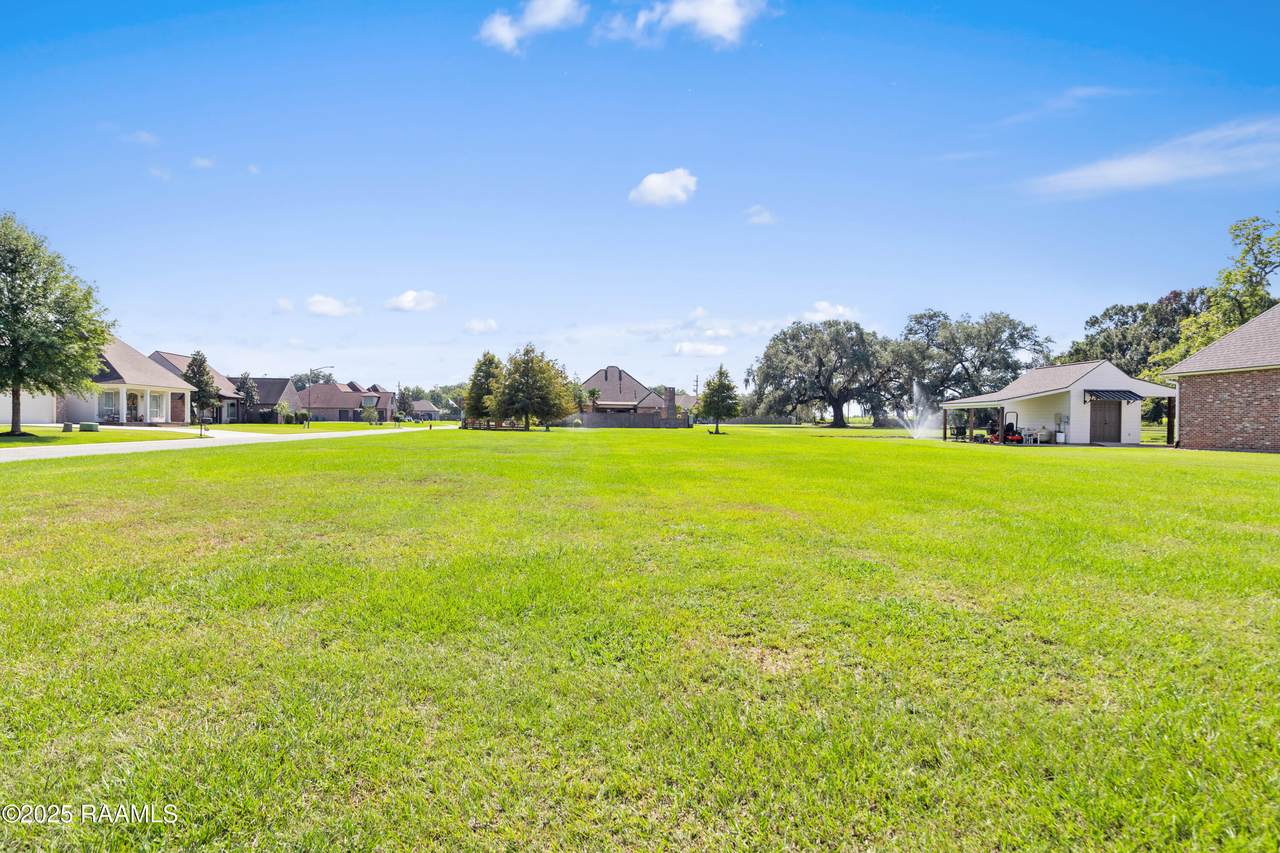 https://bt-photos.global.ssl.fastly.net/acadiana/1280_boomver_1_2500004086-2.jpg