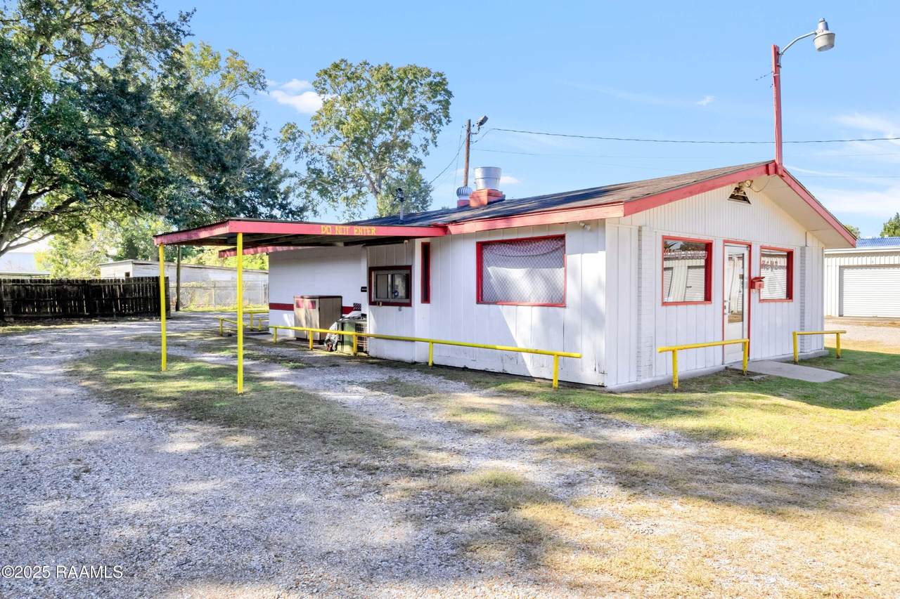 521 Main Street - Photo 1