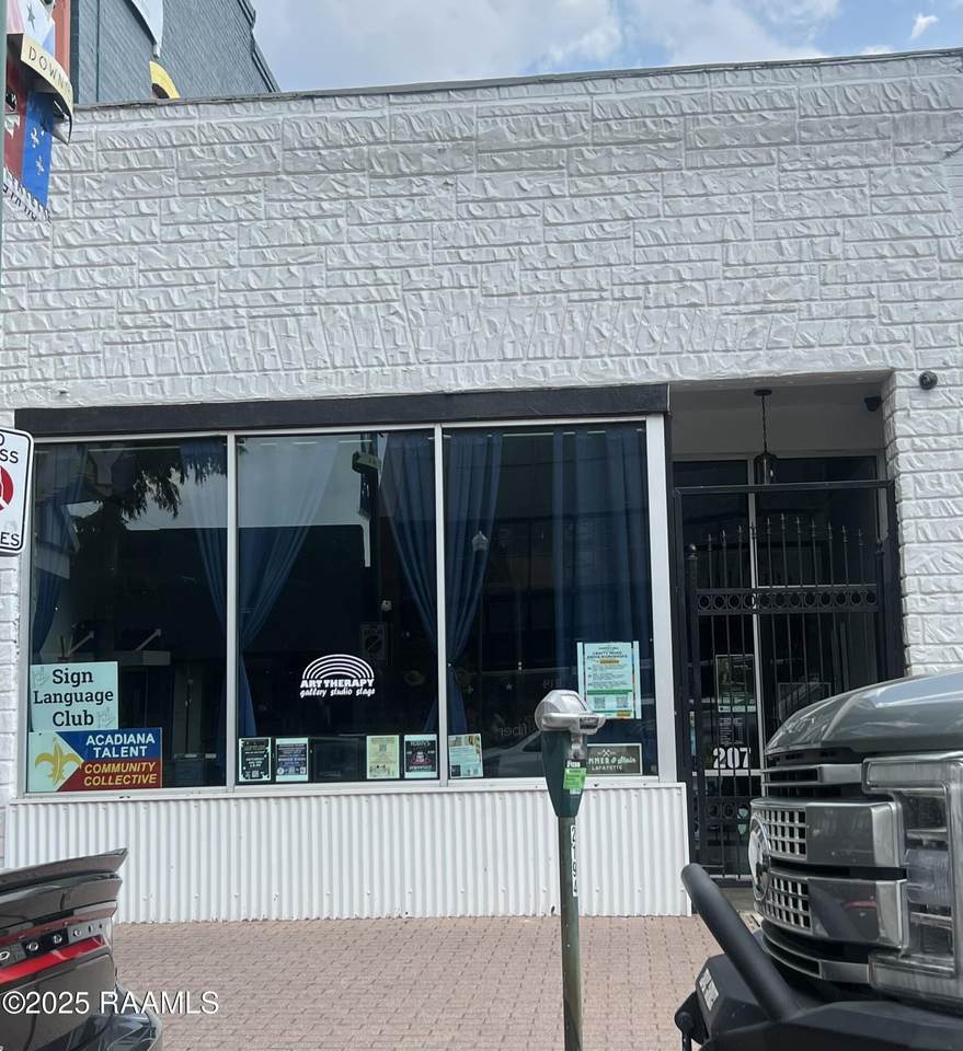 207 Jefferson Street - Photo 1