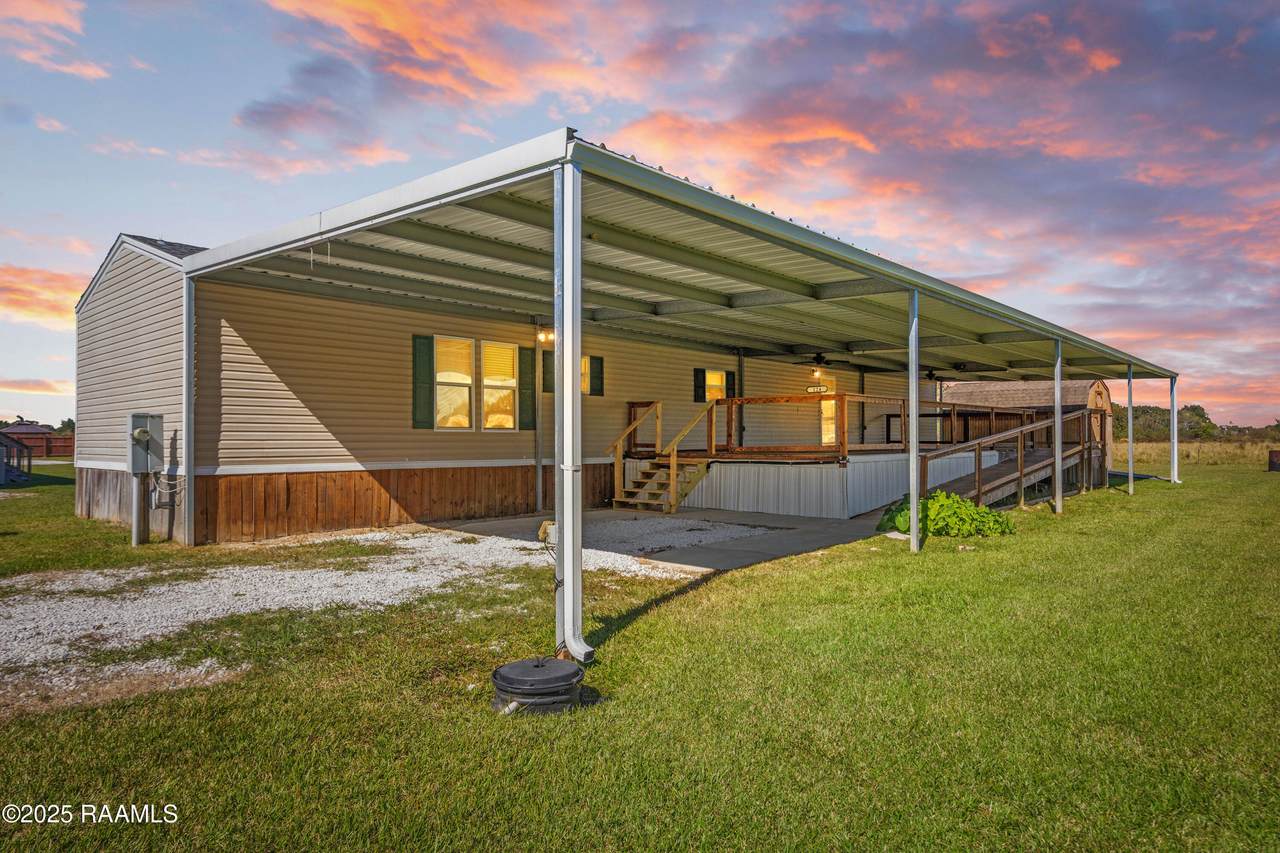 124 Landon Lane - Photo 1