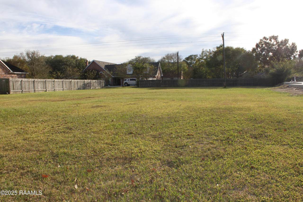 306 Peck Boulevard - Photo 1