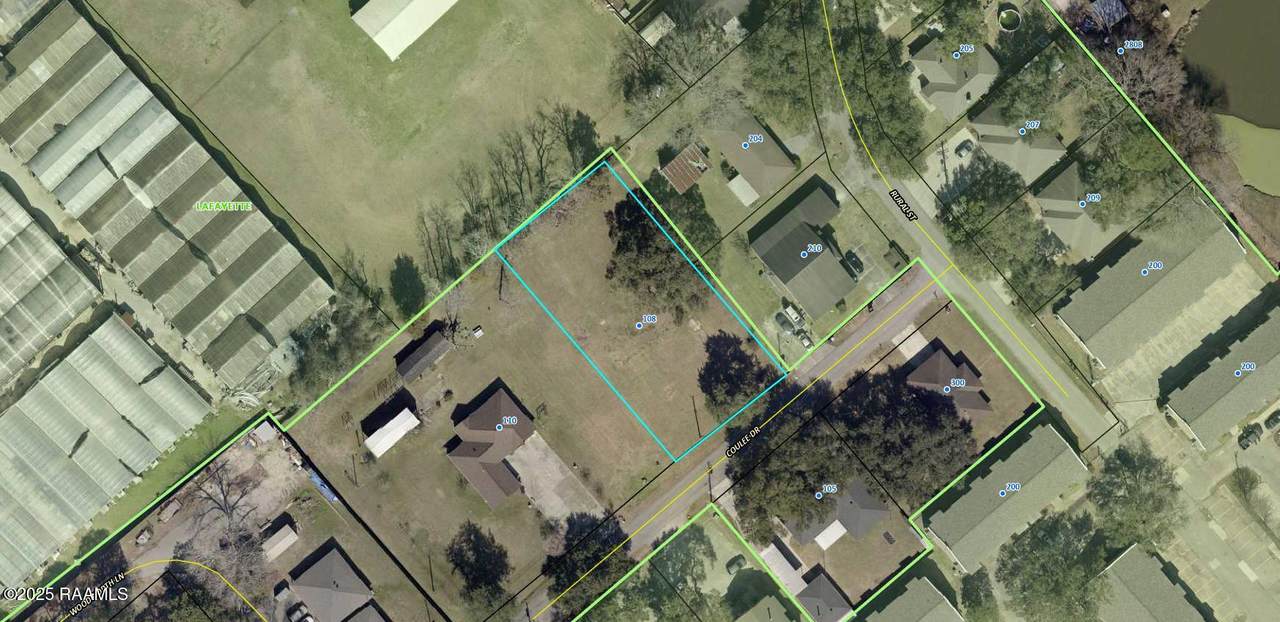 108 Coulee Drive - Photo 1