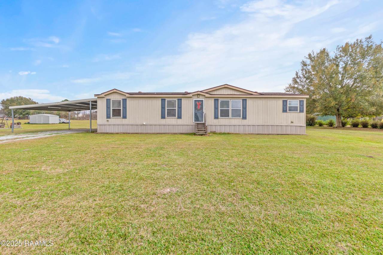 5205 Loy Road - Photo 1