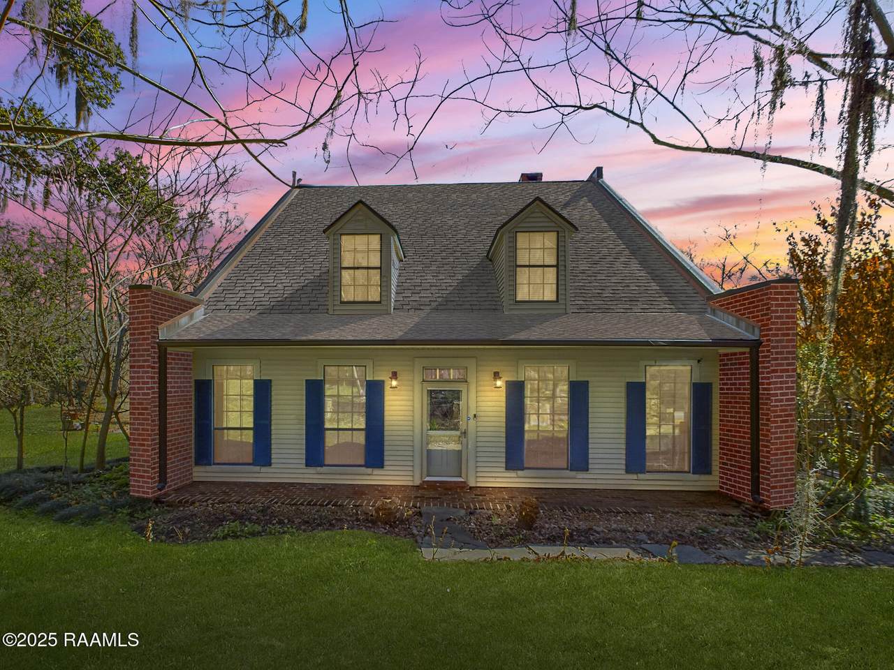 1112 Bayou Tortue Road - Photo 1