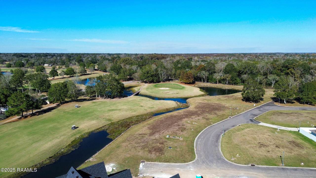 130 Wateredge Circle - Photo 1