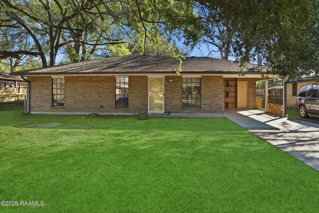 304 Rampart Street - Photo 1