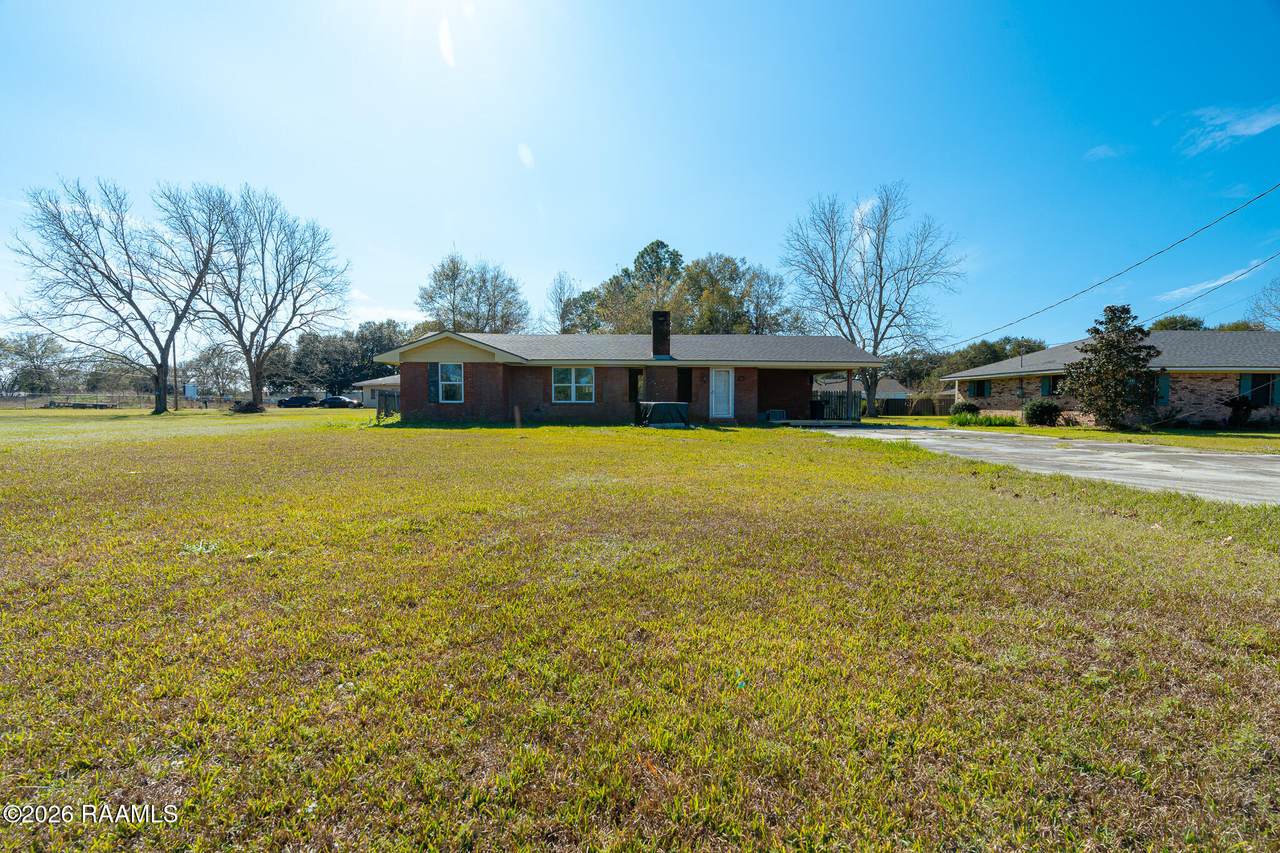 211 Perry Drive - Photo 1