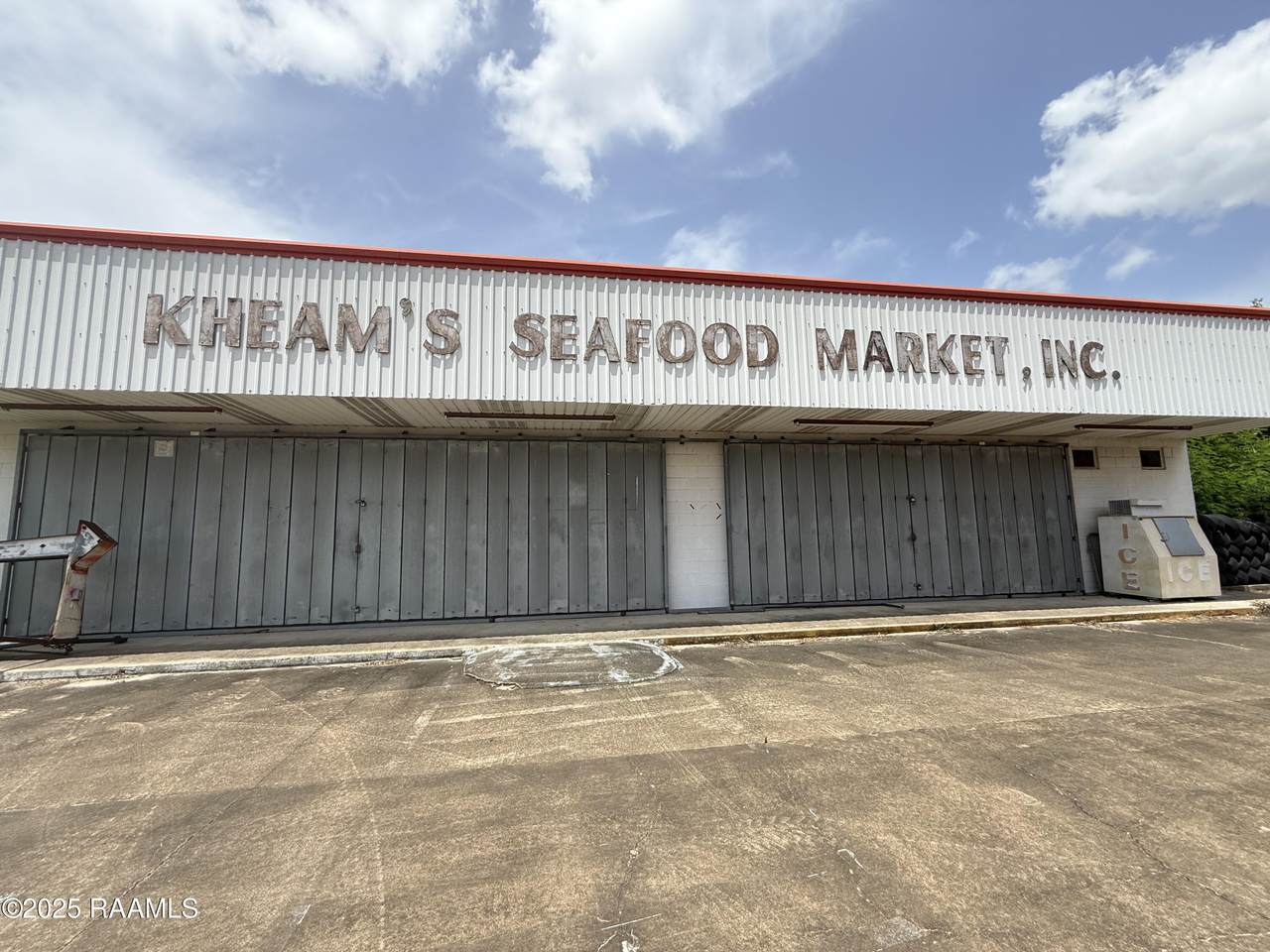 1614 Hopkins Street - Photo 1