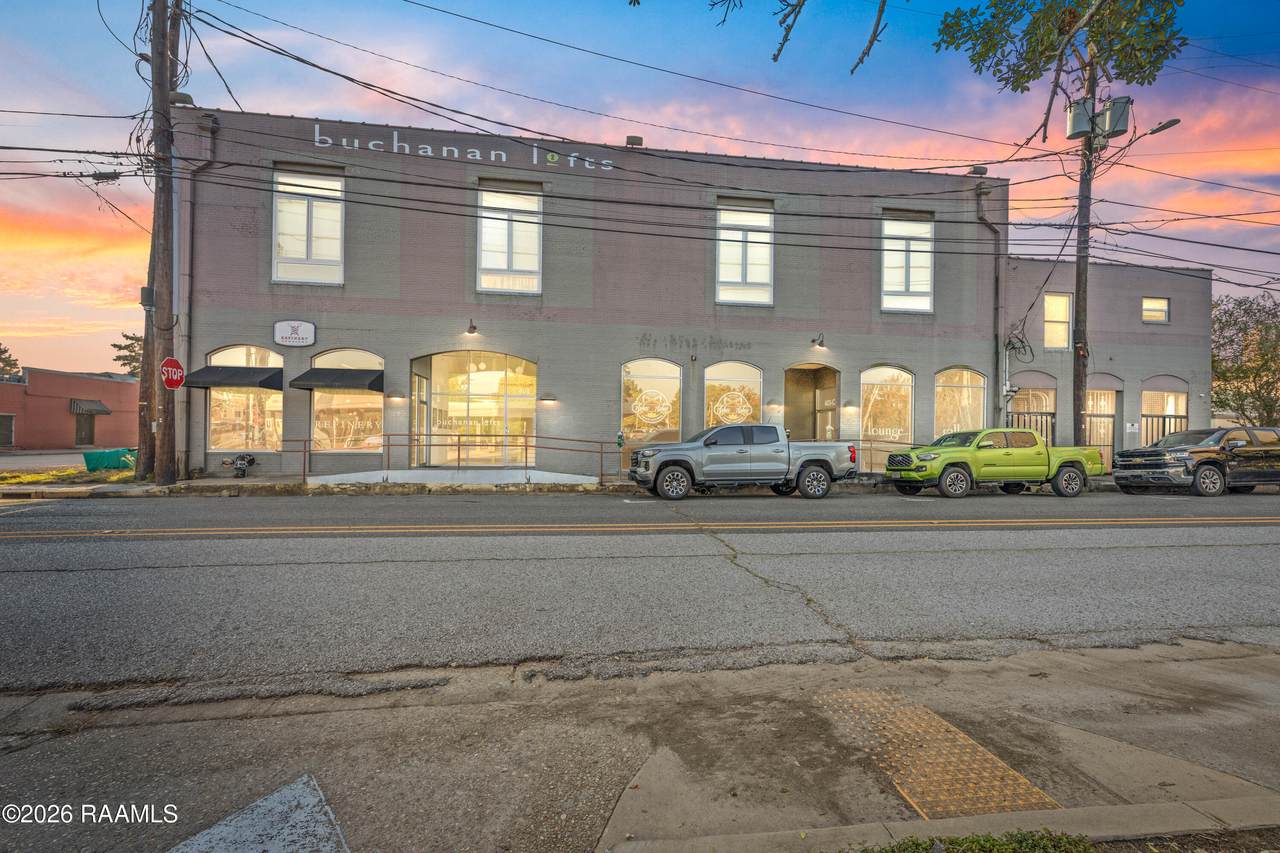 403 Buchanan Street - Photo 1