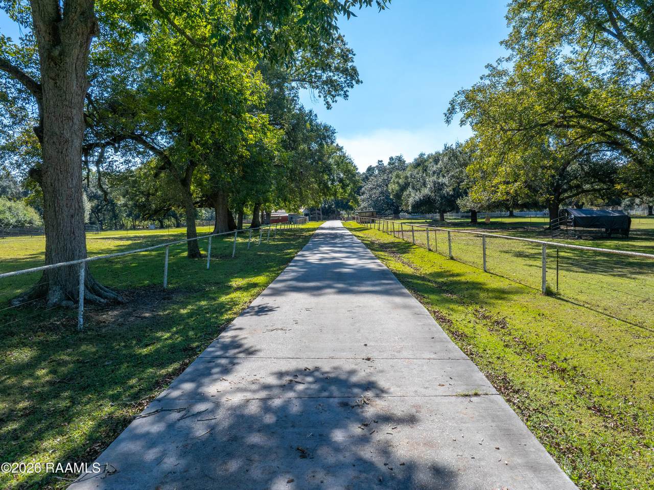 https://bt-photos.global.ssl.fastly.net/acadiana/1280_boomver_1_2600000446-2.jpg