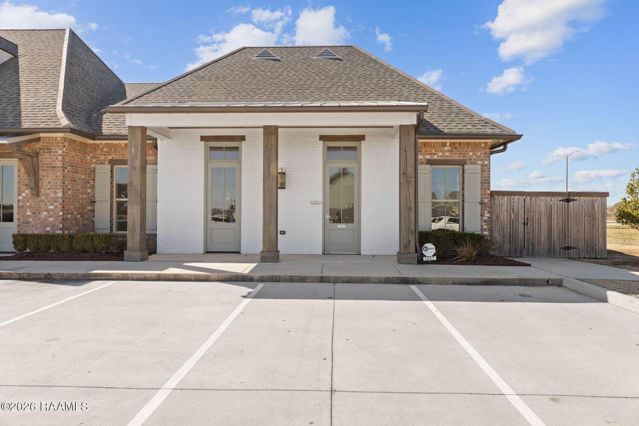 https://bt-photos.global.ssl.fastly.net/acadiana/1280_boomver_1_2600000718-2.jpg