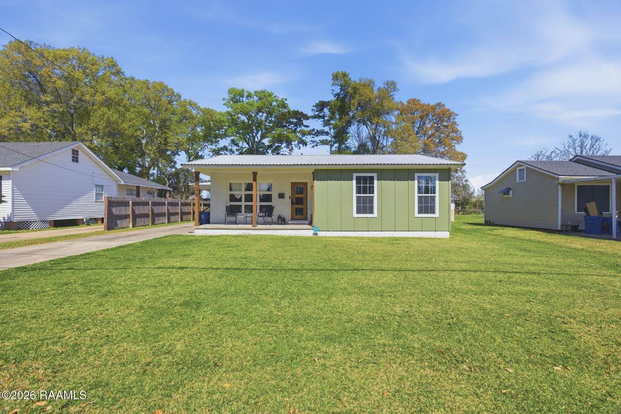 622 May Street - Photo 1