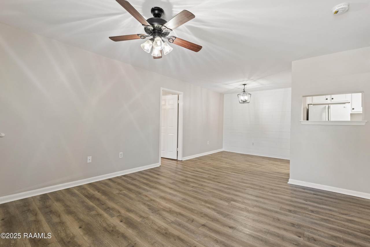 https://bt-photos.global.ssl.fastly.net/acadiana/1280_boomver_1_2600001942-2.jpg