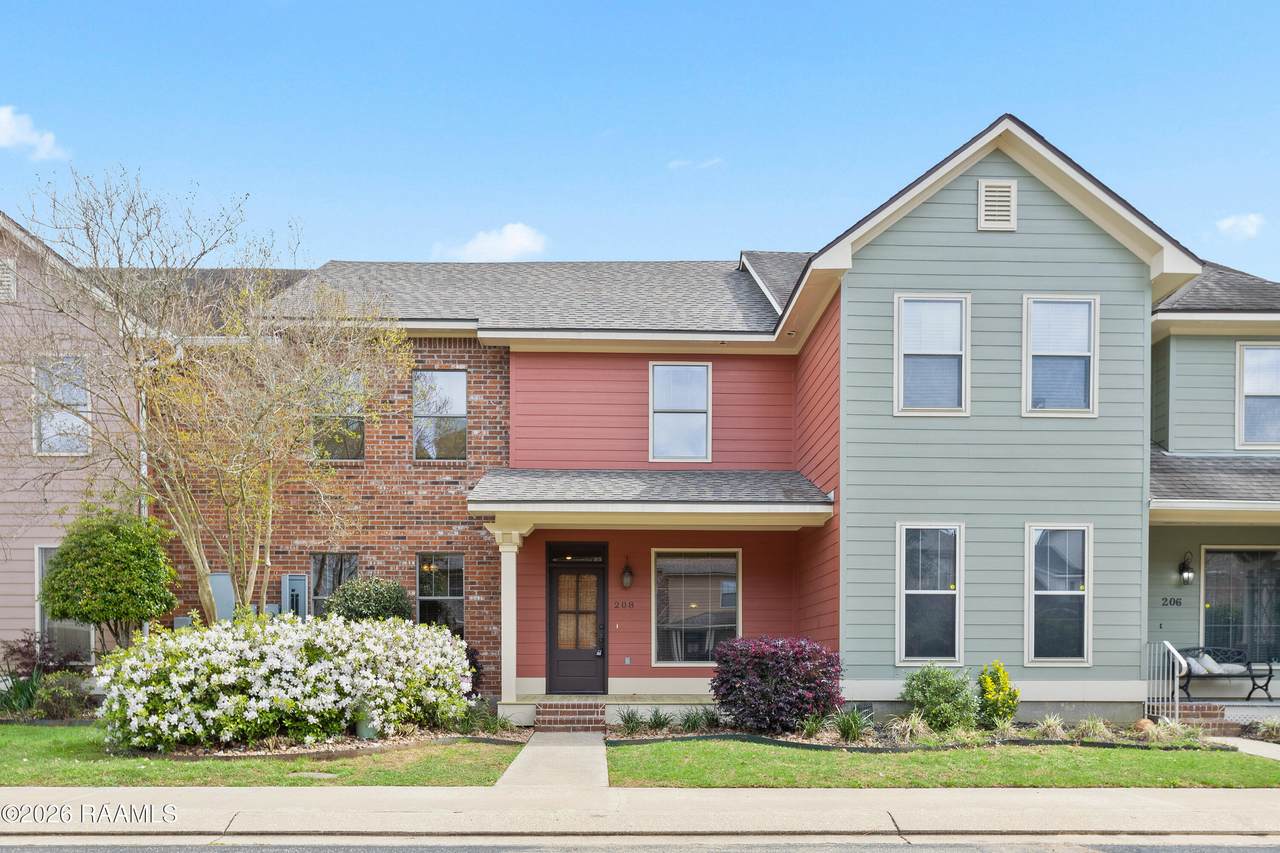 208 Harbor Bend Boulevard - Photo 1