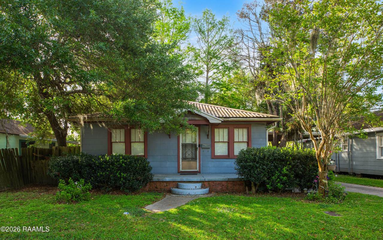 1532 Sterling Road - Photo 1