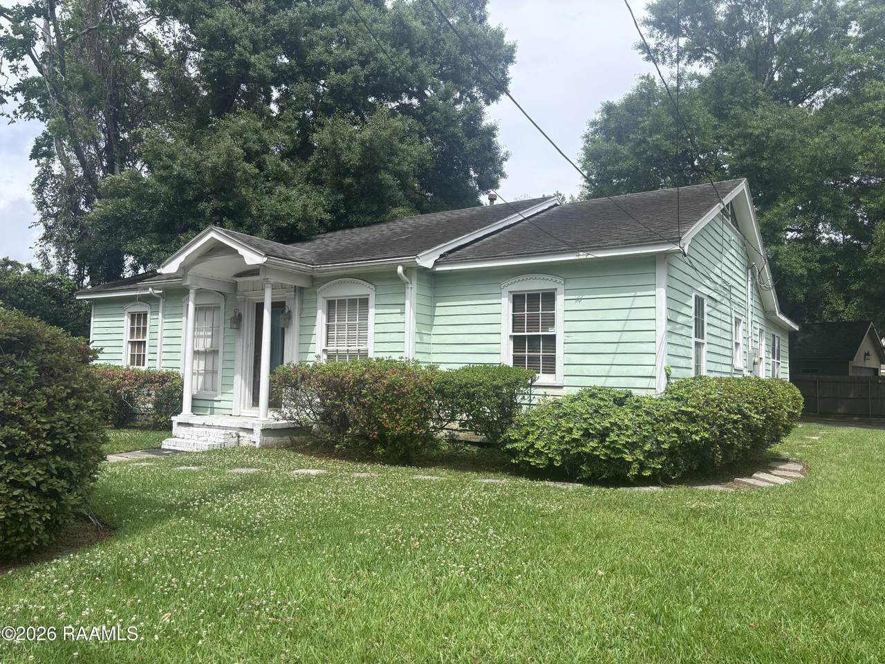 https://bt-photos.global.ssl.fastly.net/acadiana/1280_boomver_1_2600003105-2.jpg