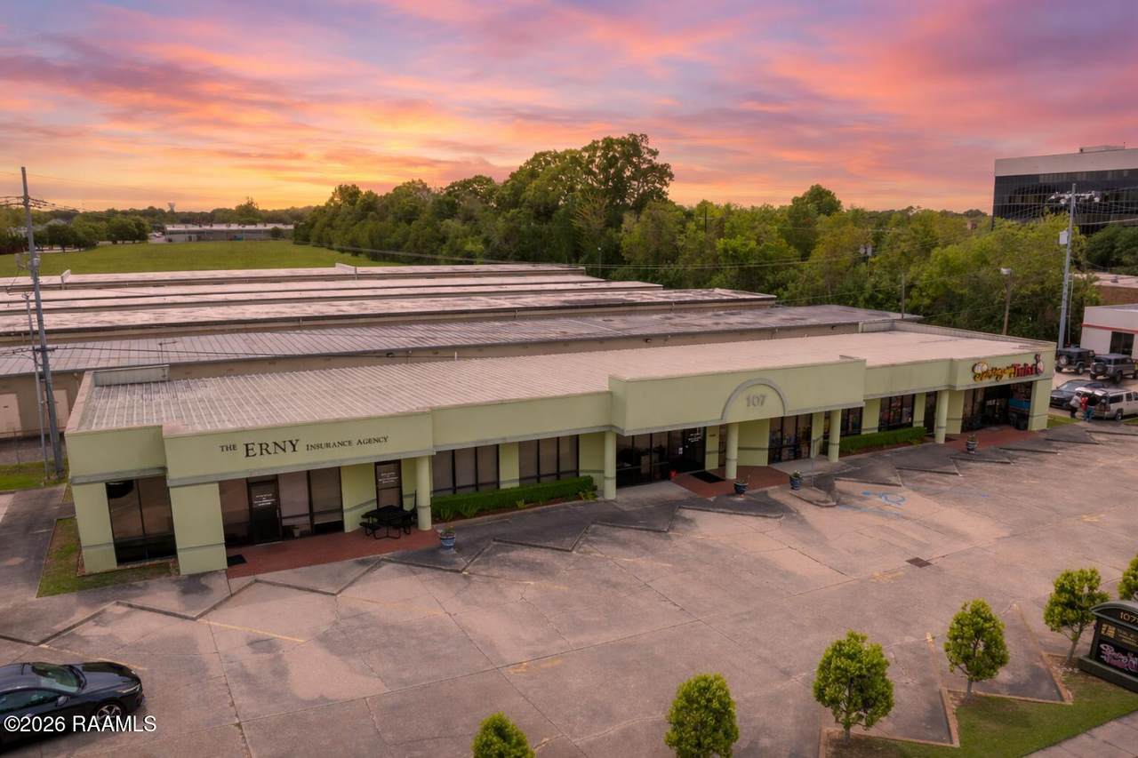 107 Energy Parkway - Photo 1