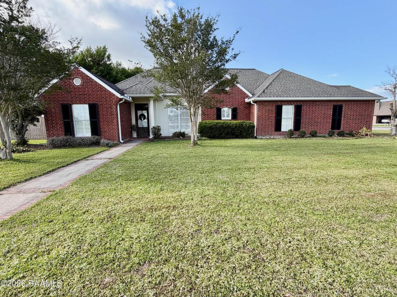 1046 Woodridge Drive - Photo 1