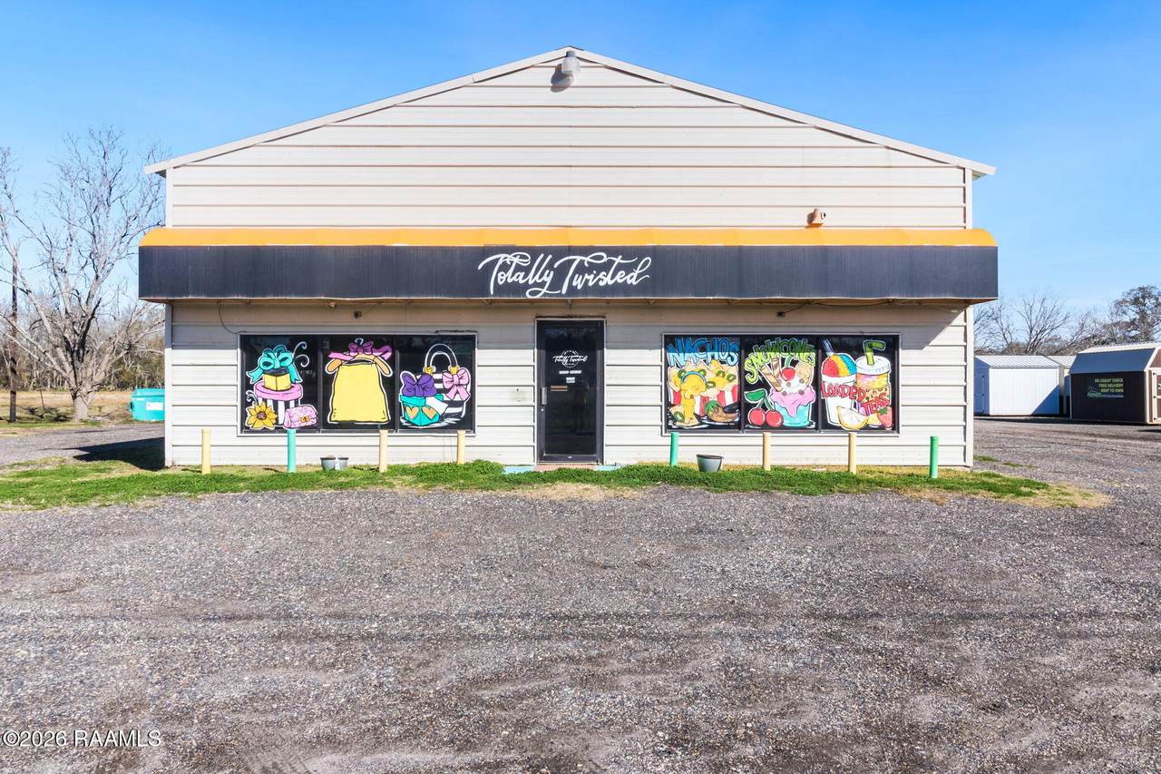 16509 Hwy 190 - Photo 1