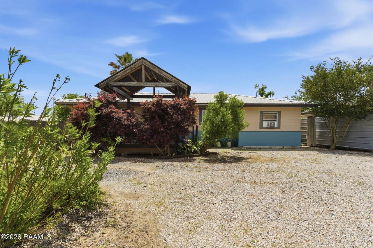 3121 Cameron Street - Photo 1