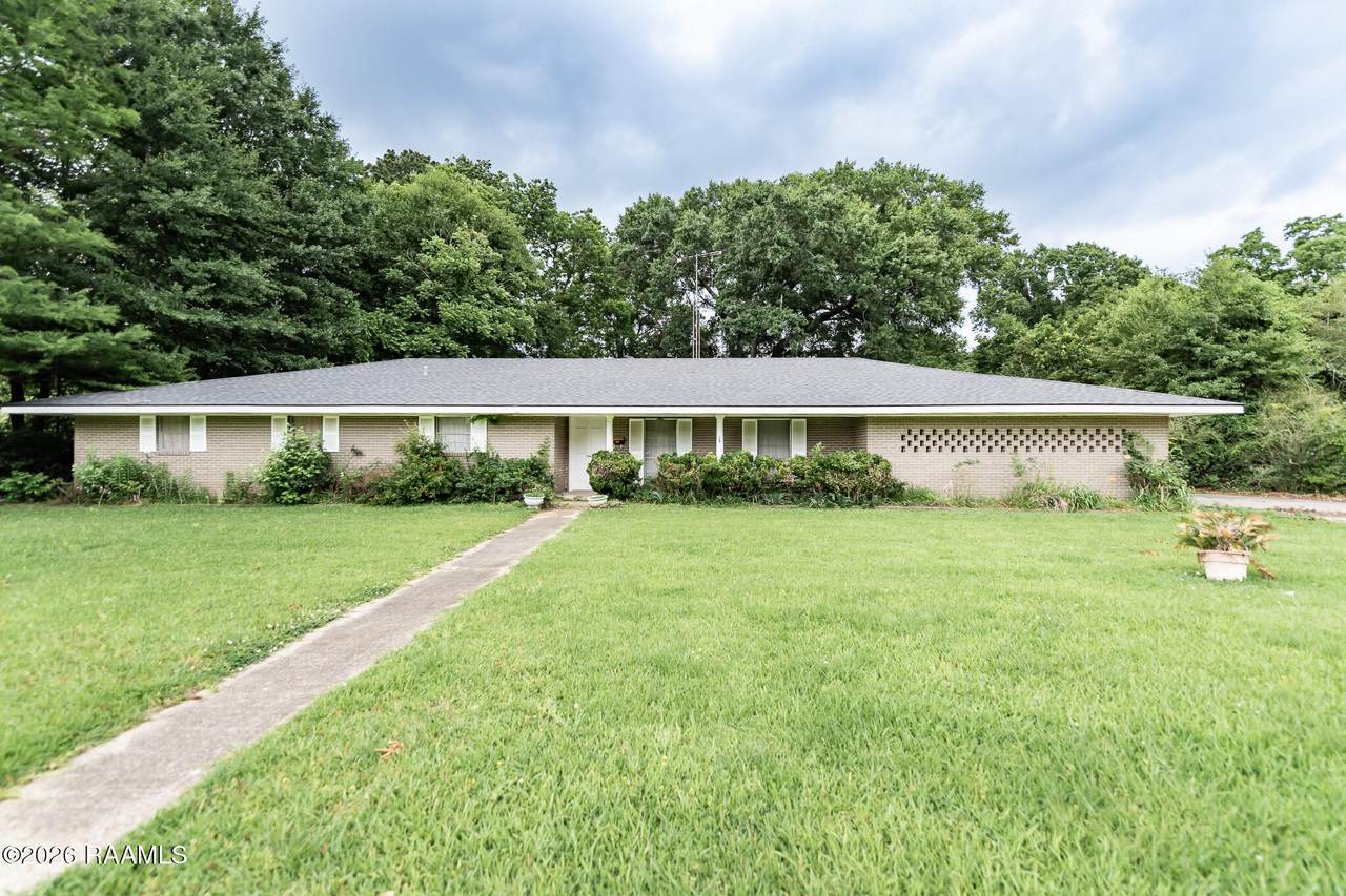 917 Choctaw Drive - Photo 1