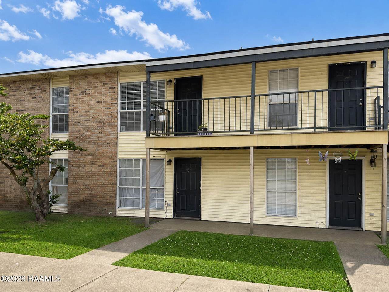 610 Pillette Road - Photo 1