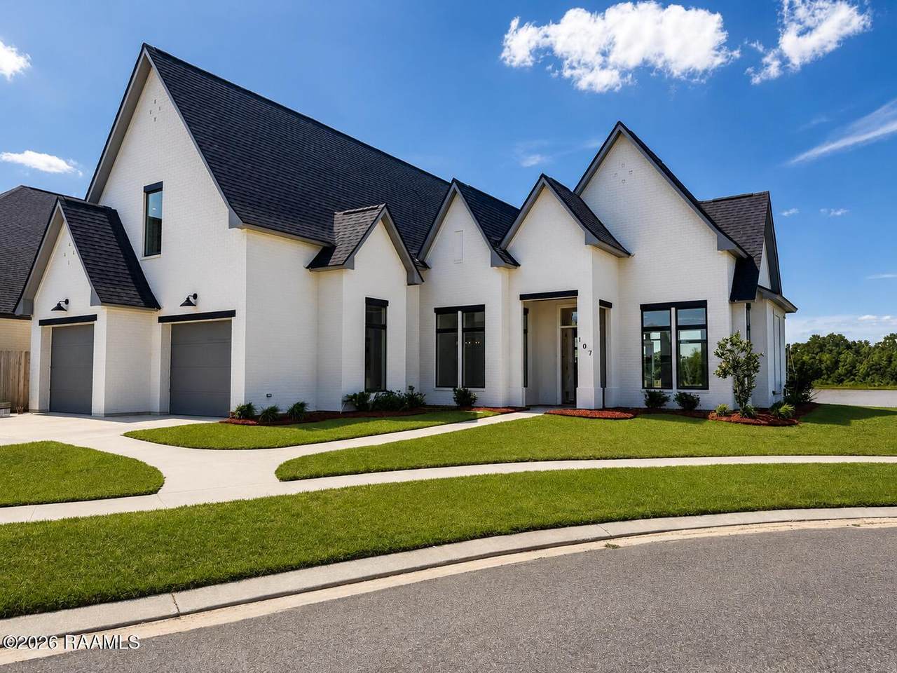 107 Sugar Cane Palm Circle - Photo 1