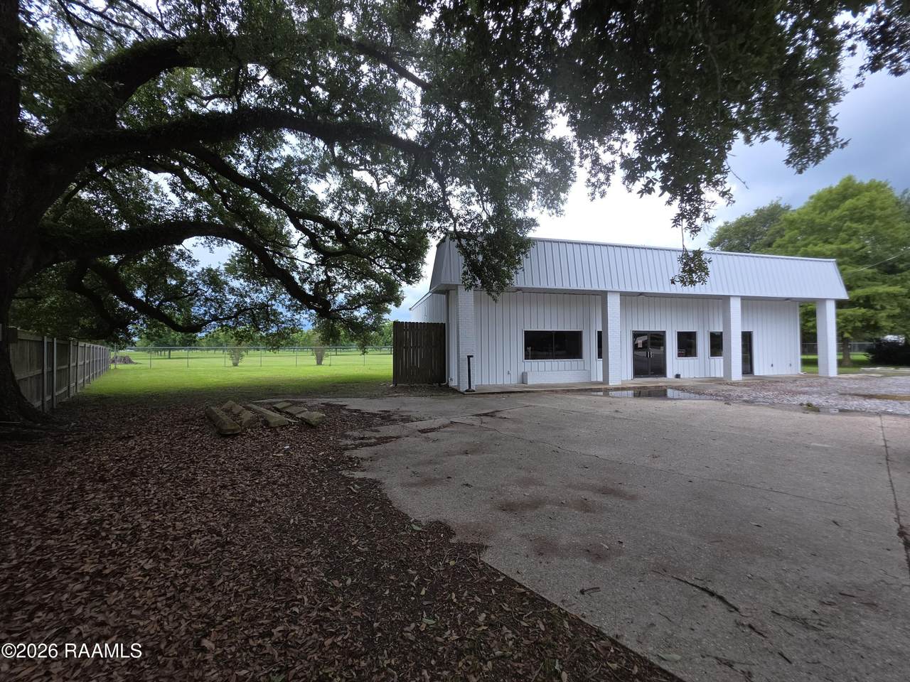 https://bt-photos.global.ssl.fastly.net/acadiana/1280_boomver_1_2600004944-2.jpg