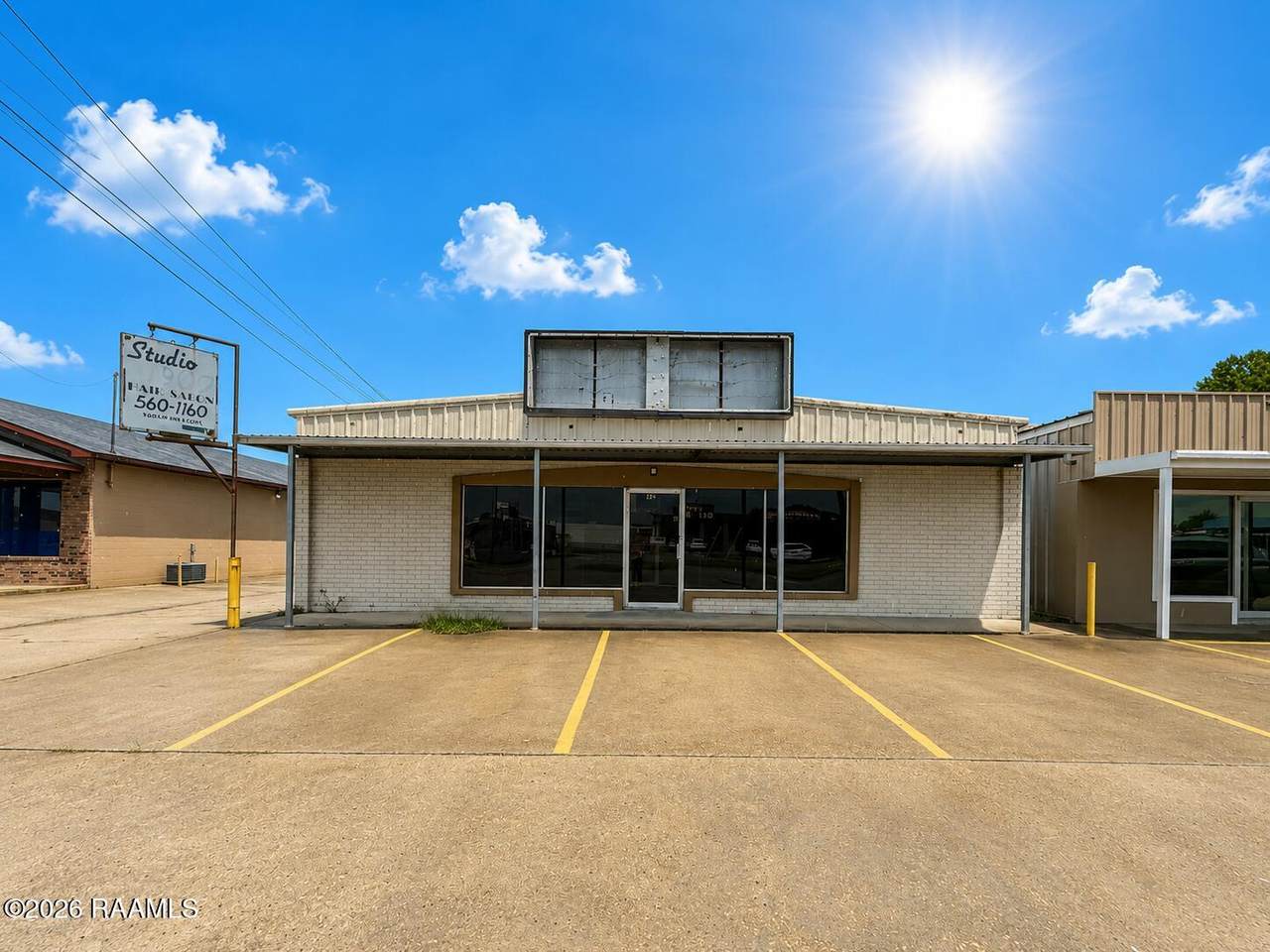 902 Lewis Street - Photo 1
