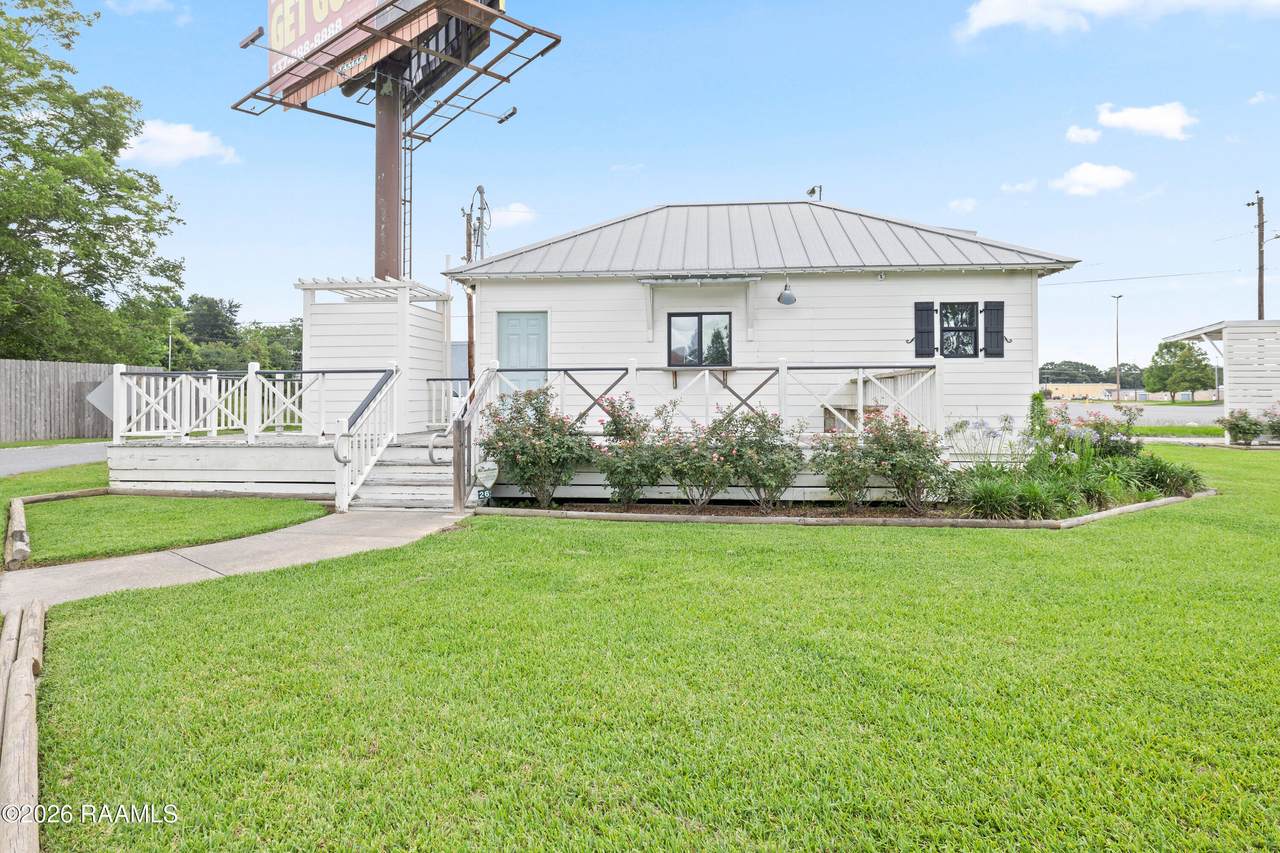 2627 Veterans Memorial Drive - Photo 1