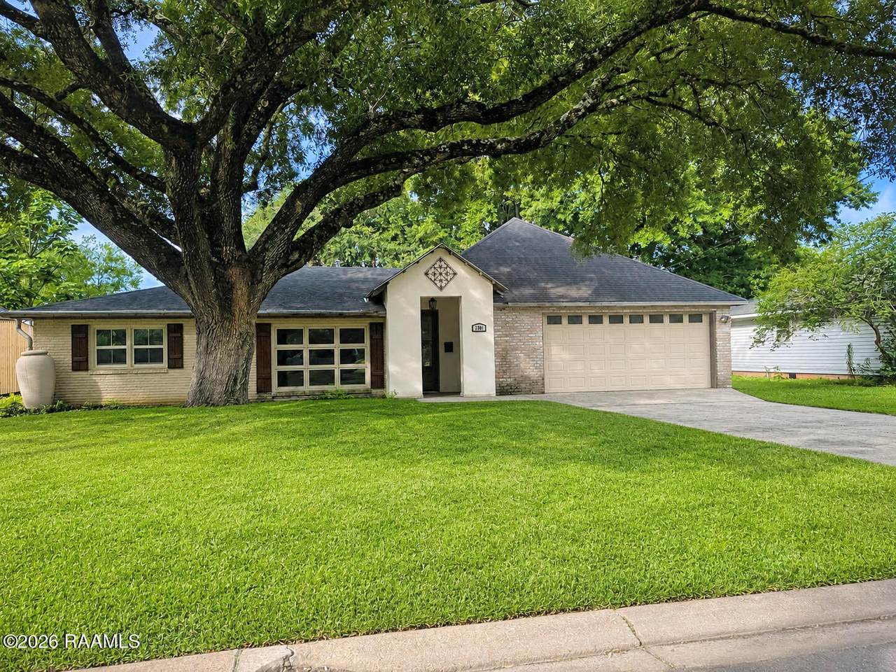 https://bt-photos.global.ssl.fastly.net/acadiana/1280_boomver_1_2600005657-2.jpg