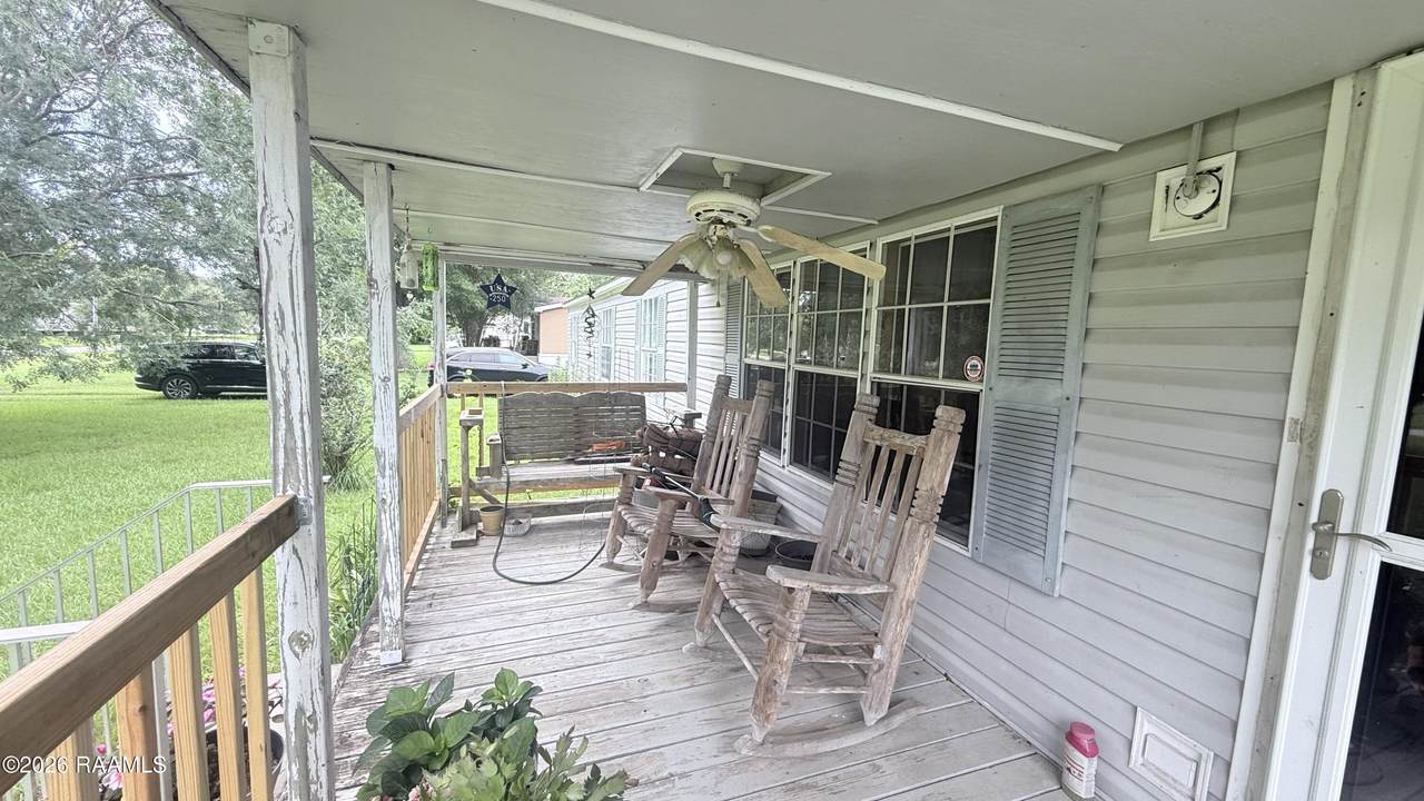 https://bt-photos.global.ssl.fastly.net/acadiana/1280_boomver_1_2600005685-2.jpg