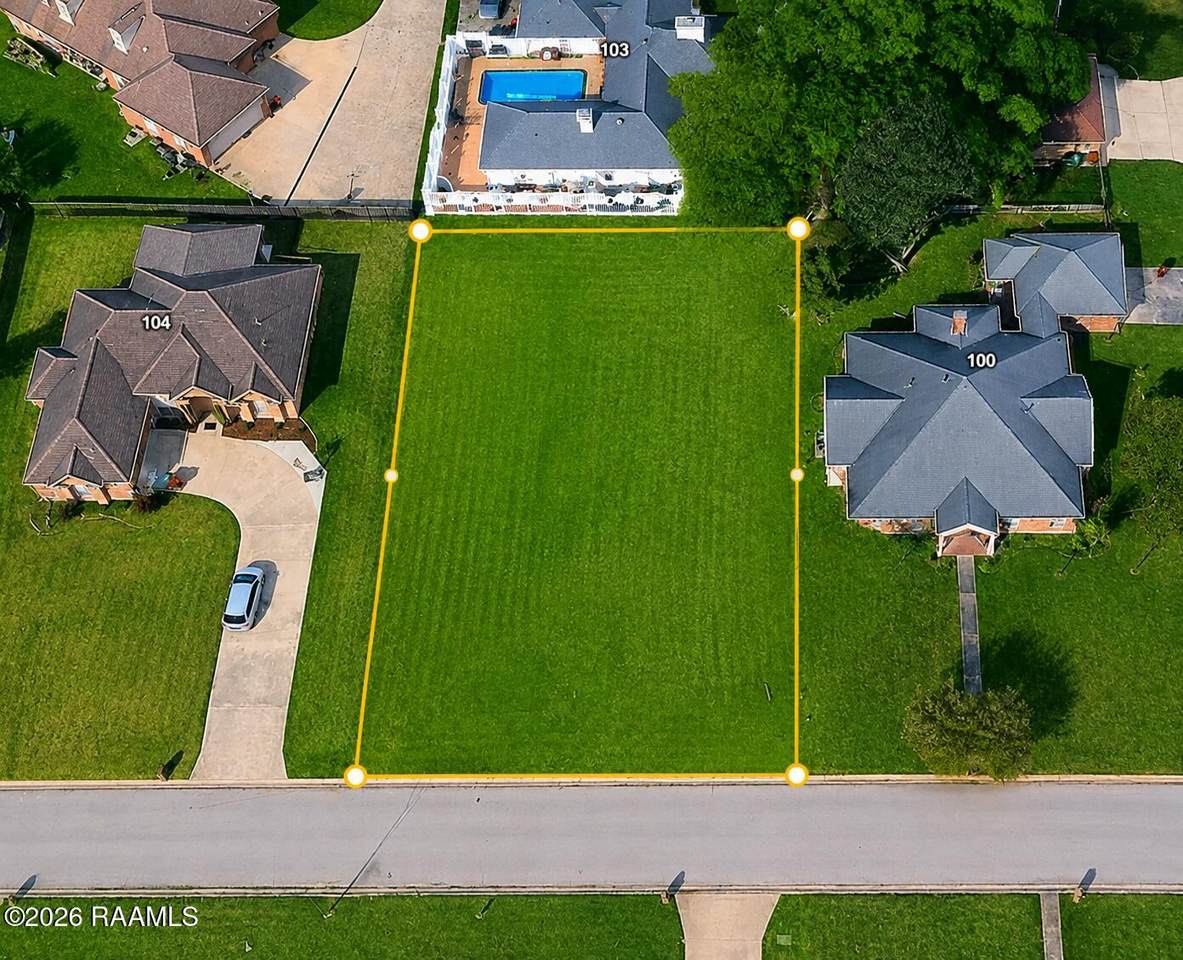 102 Rimwood Avenue - Photo 1