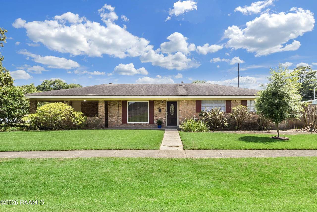 602 Majestic Boulevard - Photo 1