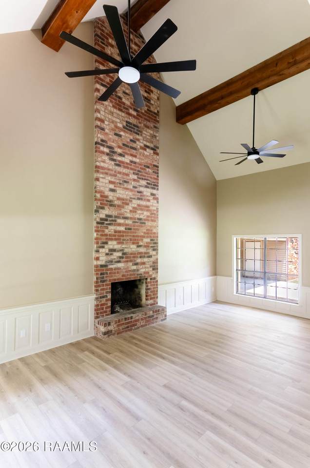 https://bt-photos.global.ssl.fastly.net/acadiana/1280_boomver_1_2600005910-2.jpg