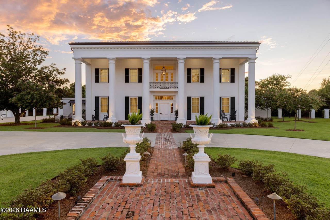 https://bt-photos.global.ssl.fastly.net/acadiana/1280_boomver_1_2600005992-2.jpg