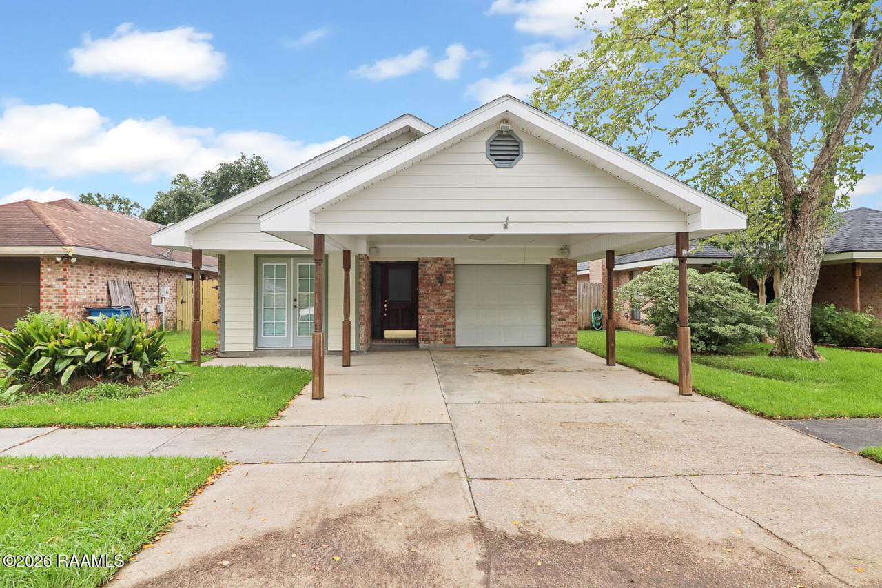 106 Darteze Drive - Photo 1