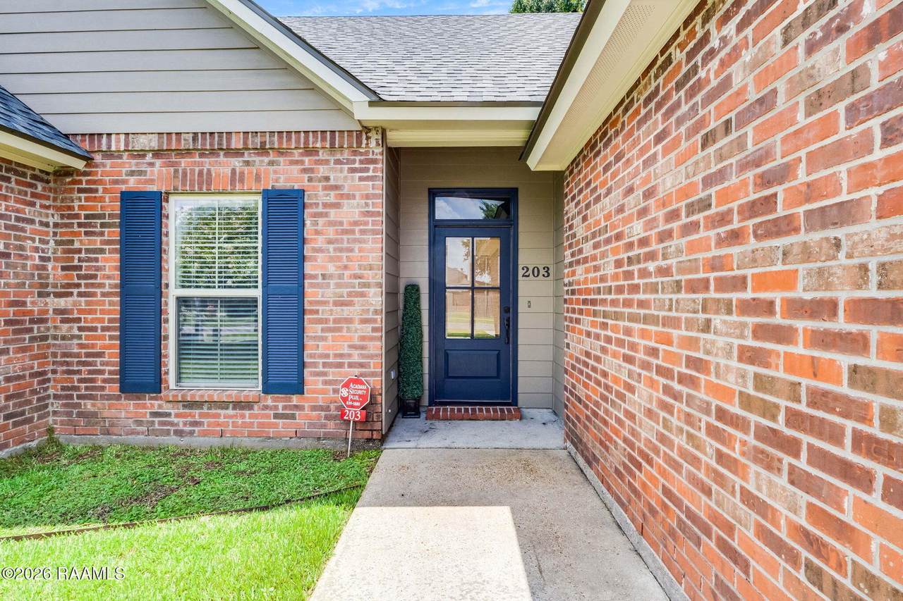 https://bt-photos.global.ssl.fastly.net/acadiana/1280_boomver_1_2600006112-2.jpg