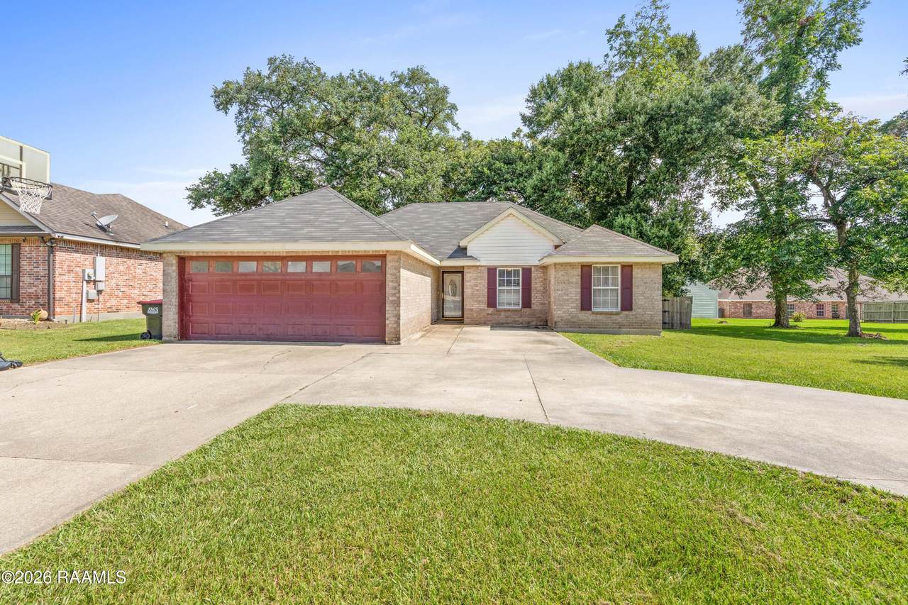 119 Kingswood Drive - Photo 1