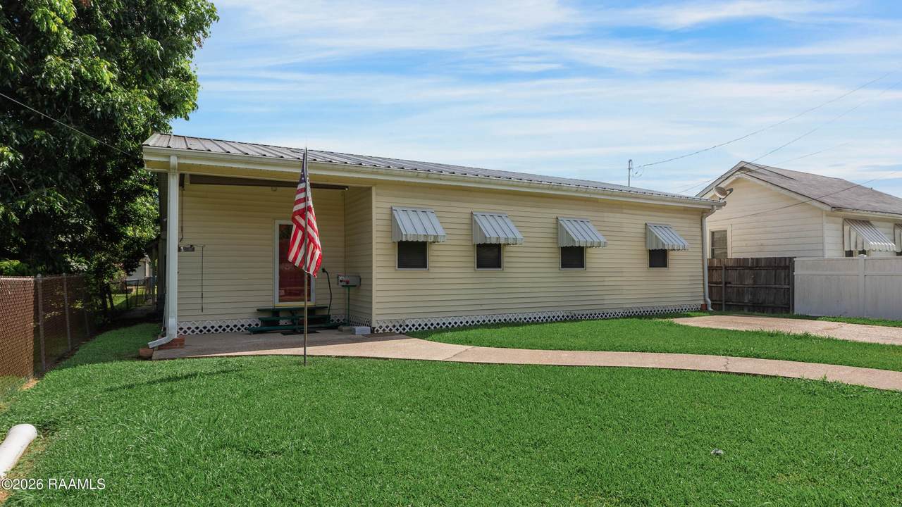 https://bt-photos.global.ssl.fastly.net/acadiana/1280_boomver_1_2600006392-2.jpg