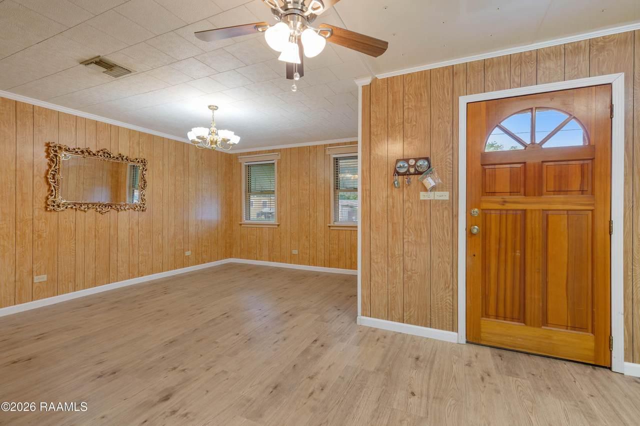 https://bt-photos.global.ssl.fastly.net/acadiana/1280_boomver_1_2600006392-2.jpg