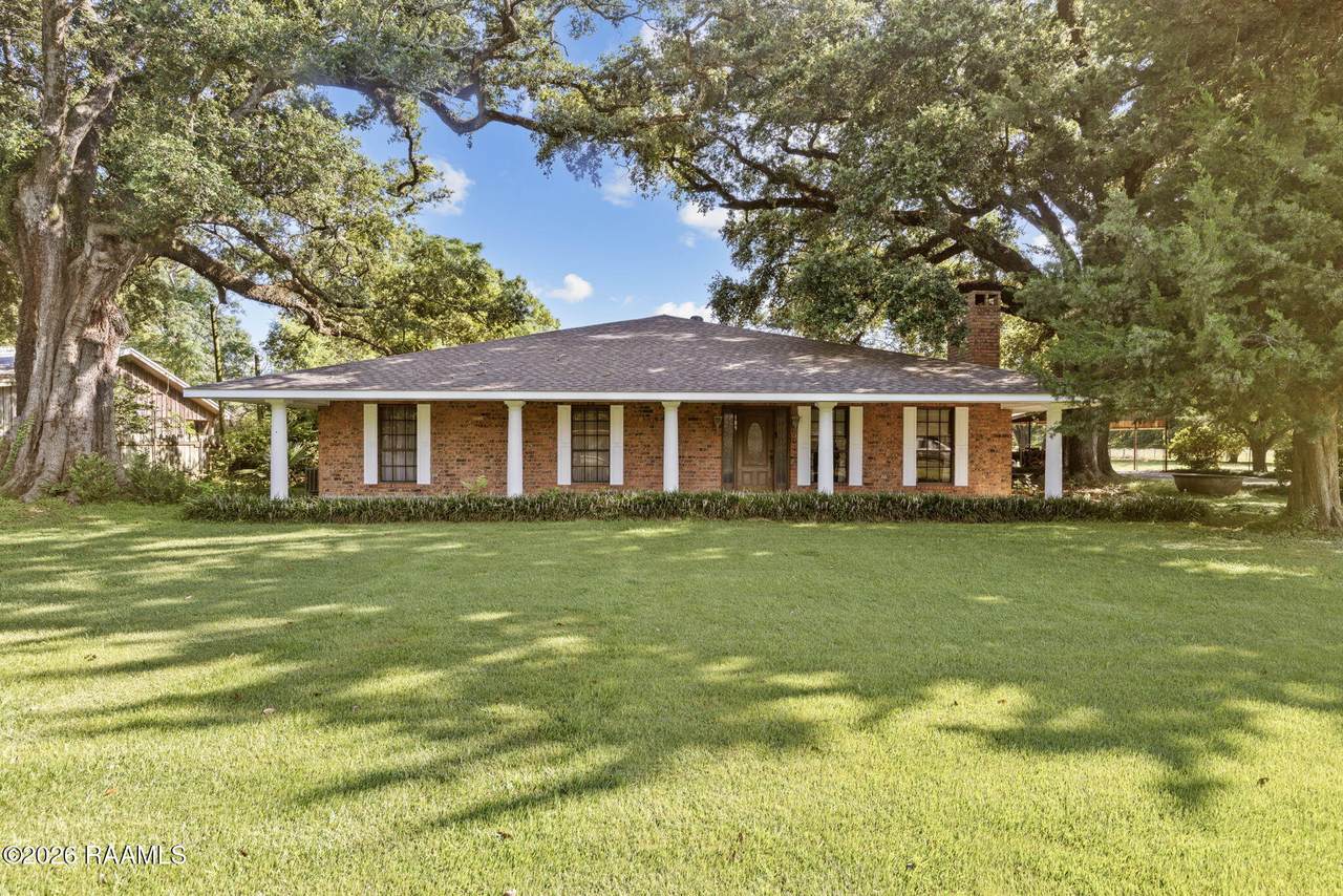 https://bt-photos.global.ssl.fastly.net/acadiana/1280_boomver_1_2600006486-2.jpg