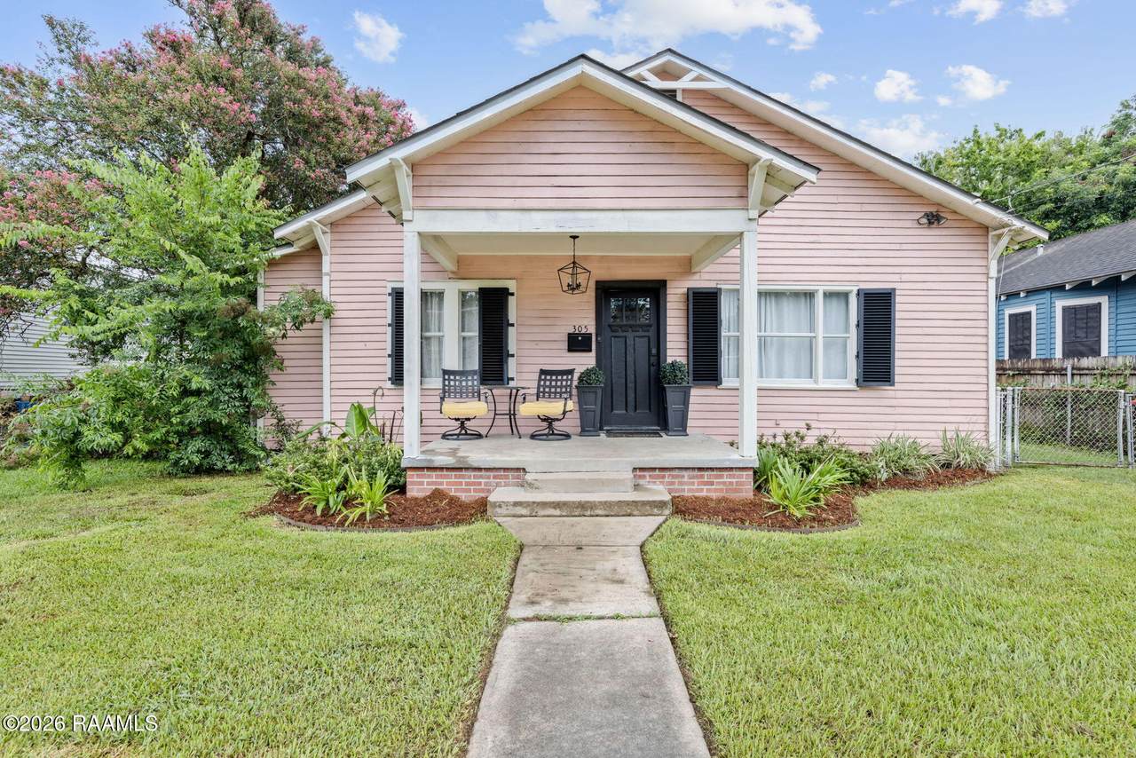305 Cleveland Street - Photo 1