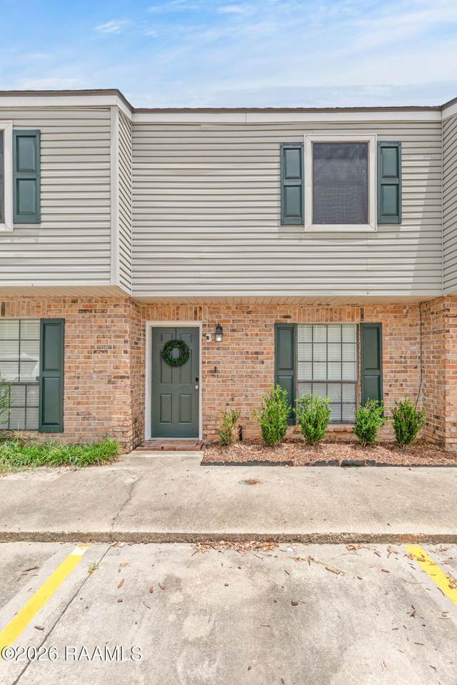 100 Winchester Drive - Photo 1