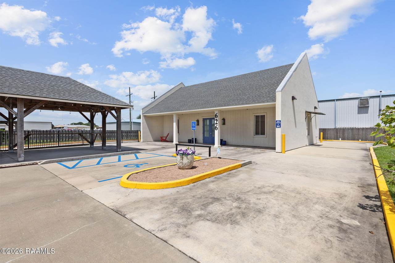 https://bt-photos.global.ssl.fastly.net/acadiana/1280_boomver_1_2600006618-2.jpg