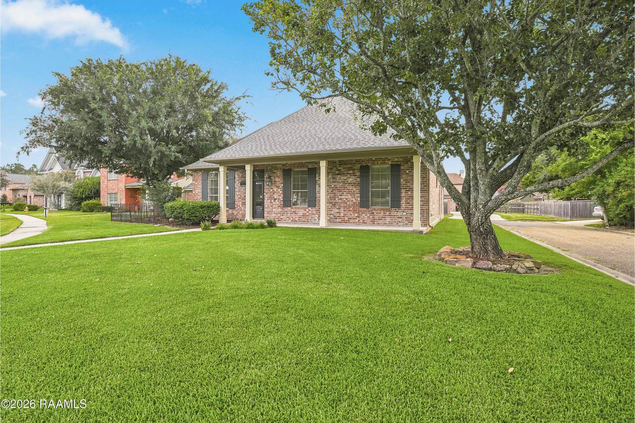 202 Doyle Drive - Photo 1