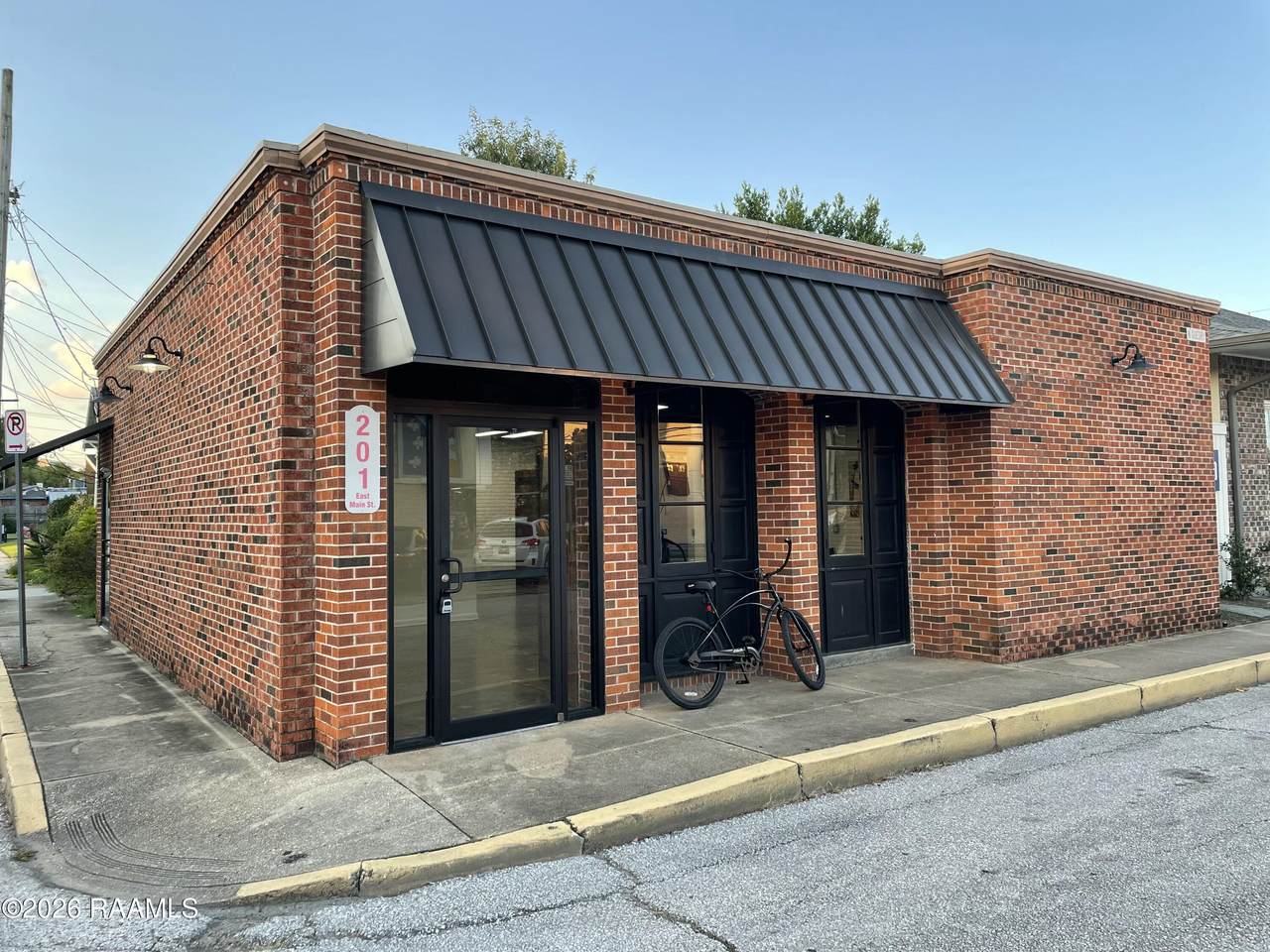 201 Main Street - Photo 1