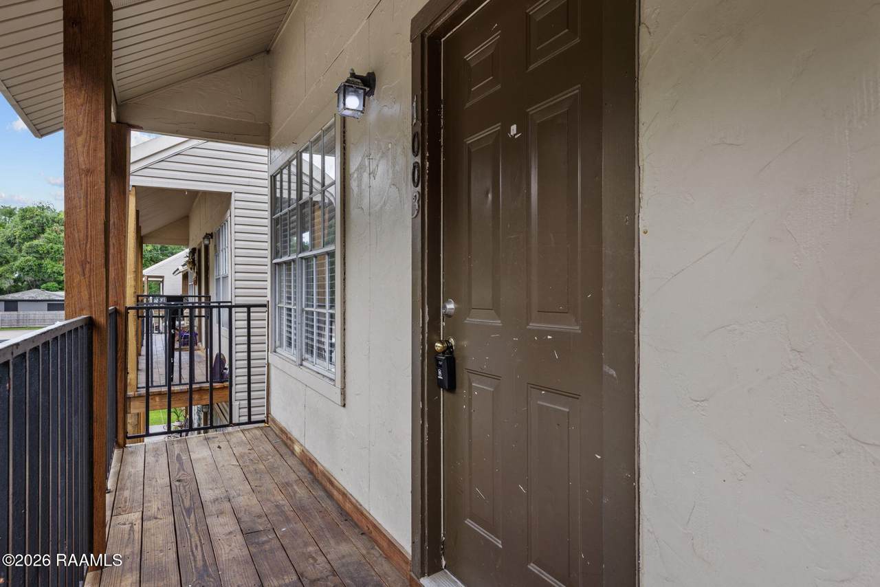 300 Lozes Avenue - Photo 1