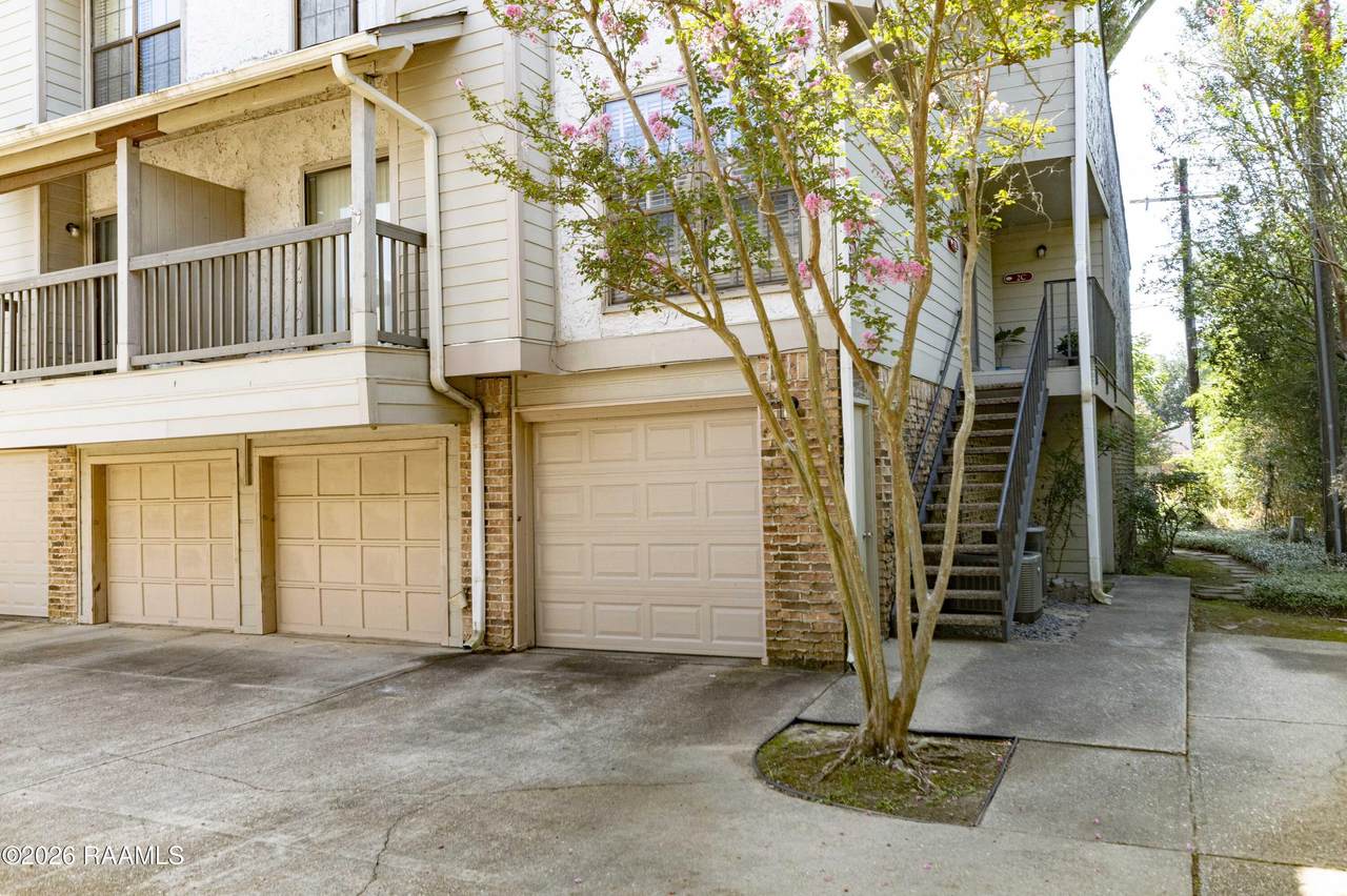 1304 Bayou Parkway - Photo 1